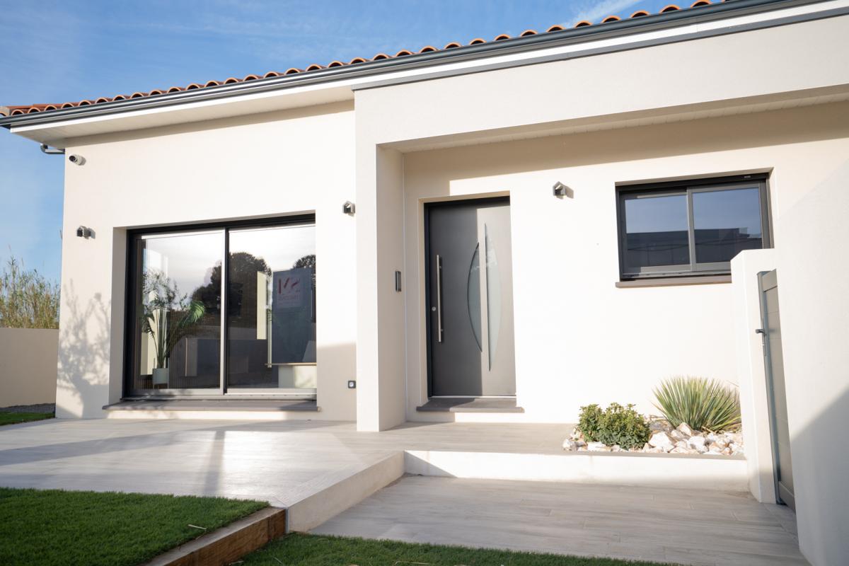 Annonce n°GA0202K - LESPIGNAN - Terrain  447 m² avec maison neuve plain-pied de 100 m2, Hérault!