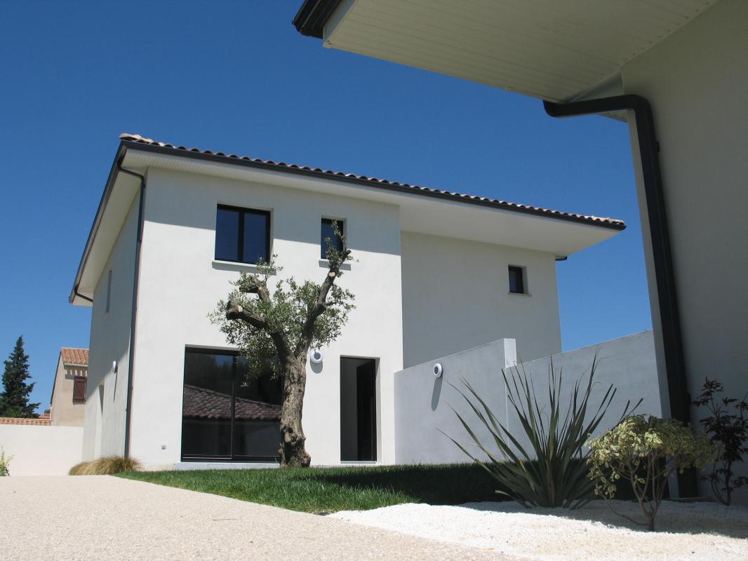 Annonce n°GA2102Z - MAGALAS -  Terrain de 252 m² avec maison neuve à étage de 81 m2, Hérault !