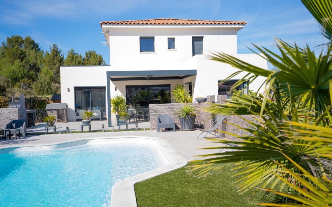 Construction de maison haut de gamme : guide pour un projet sur-mesure